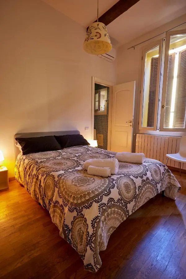 Silent And Cosy Apartment Free Netflix And Disney Plus Bologna 0*,  Italy